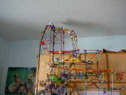 /250/*/media/knex/ballmachines/crazy/crazy_top.jpg